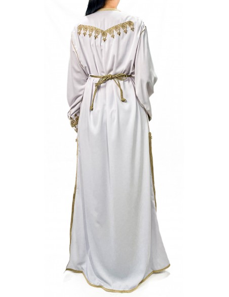 Caftan Marocain Luxe Blanc 2 Pièces – Broderies Dorées & Ceinture Incluse - 3