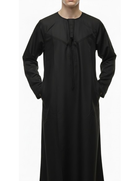 Qamis Homme noir Dubai – Thobe Islamique Élégant pour Prière, Ramadan, Eid, Omra & Hajj - 1
