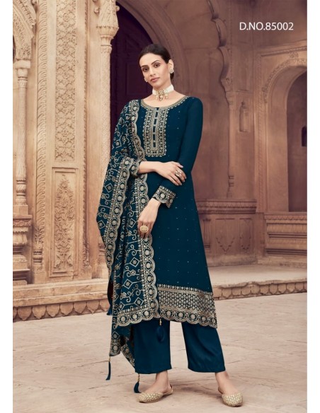 Ensemble Salwar Kameez Bleu avec Broderies Dorées et Dupatta Élégante  - 1