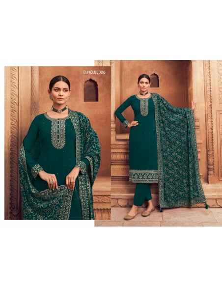 Ensemble Salwar Kameez Vert Émeraude avec Broderies Dorées et Dupatta Luxueuse  - 3