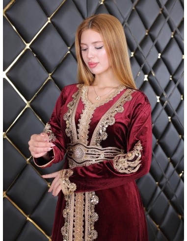 Caftan en Velours Bordeaux avec Broderies bronze dorées - chic à Petit Prix  - 9