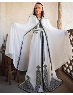 Caftan blanc traditionnel marocain brodé vert – Robe de cérémonie  - 1