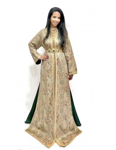 Caftan doré avec ceinture bijou et fond vert – Robe de cérémonie luxueuse  - 1