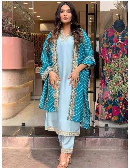 Ensemble Salwar Kameez Bleu Ciel avec Broderies Dorées et Dupatta Élégante  - 2