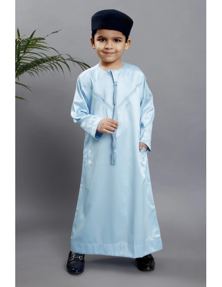 Qamis Émirati Enfant Bleu Ciel - Tenue Élégante pour l'Aïd et la Prière  - 1