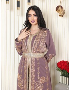 Takchita Caftan Moderne Brodé avec Ceinture Perlée – Robe Orientale Chic du 38 au 44 - Mauve prune - 1 2