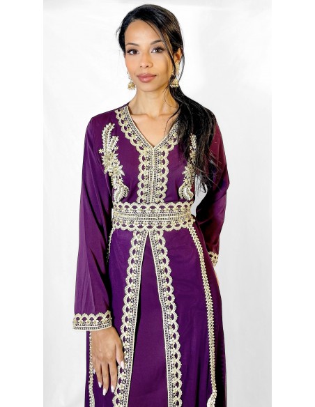 Caftan Robe orientale violet royal avec Broderies Dorées - Élégance  - 2