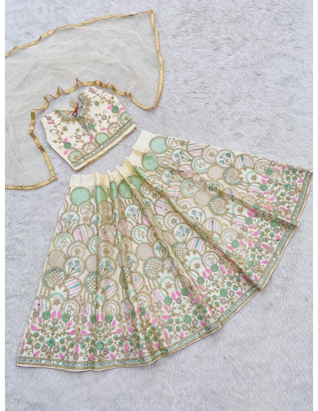 Lehenga Enfant Fille Style Bollywood – Du 4 au 14 ans – Neeta Blanc  - 2