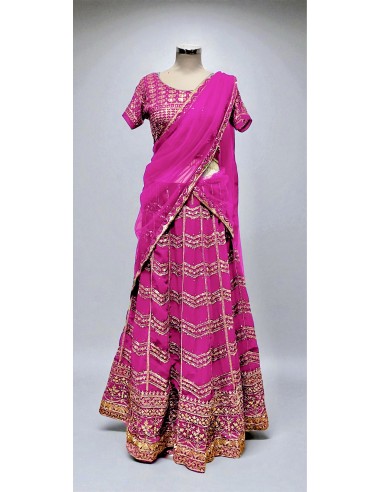 Lehenga Choli rose Brodé Doré avec Dupatta –Tenue Indienne de Cérémonie et Mariage  - 2