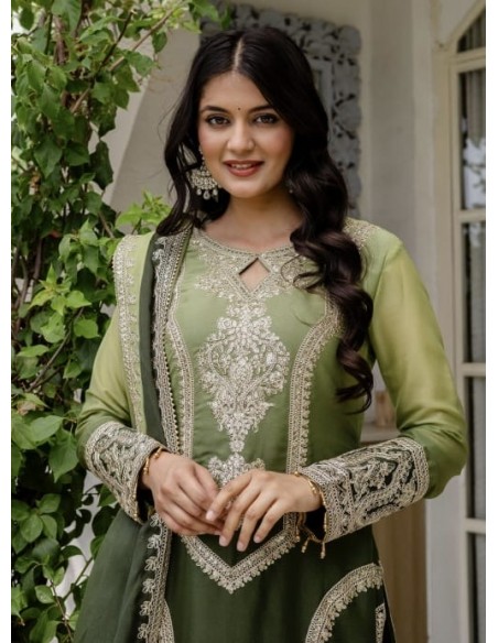 Salwar Kameez 3 pièces brodé - Tenue traditionnelle élégante Anarkali Vert olive et pistache  - 2