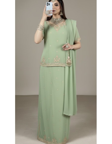Lehenga élégant brodé vert – Tenue indienne raffinée  - 1