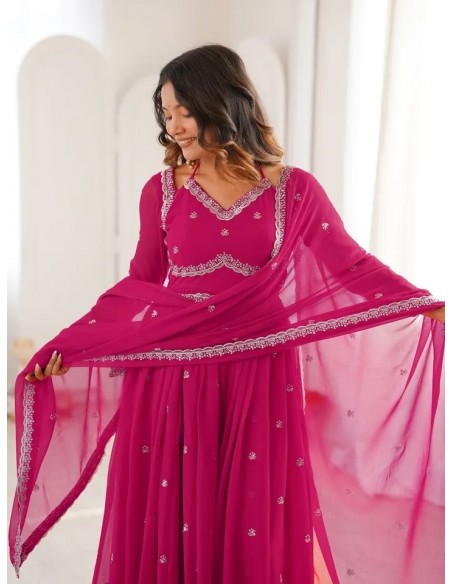 Robe Anarkali Brodée Luxe – Tenue Indienne Femme – Rose Robes et te...
