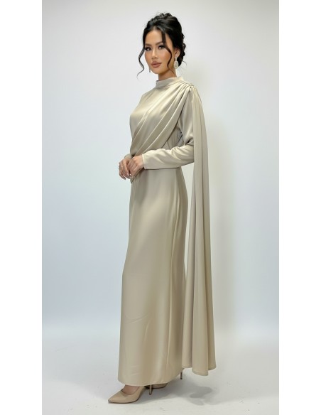 Robe longue satinée gold – Robe chic fluide à drapé moderne  - 2