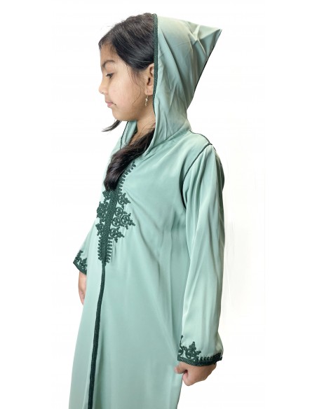 Djellaba fille élégante à capuche vert – Broderies traditionnelles  - 2