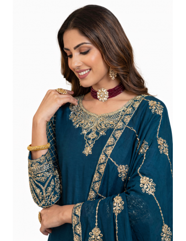 Ensemble Salwar Kameez bleu vert brodé doré – Tenue orientale chic & élégante  - 3