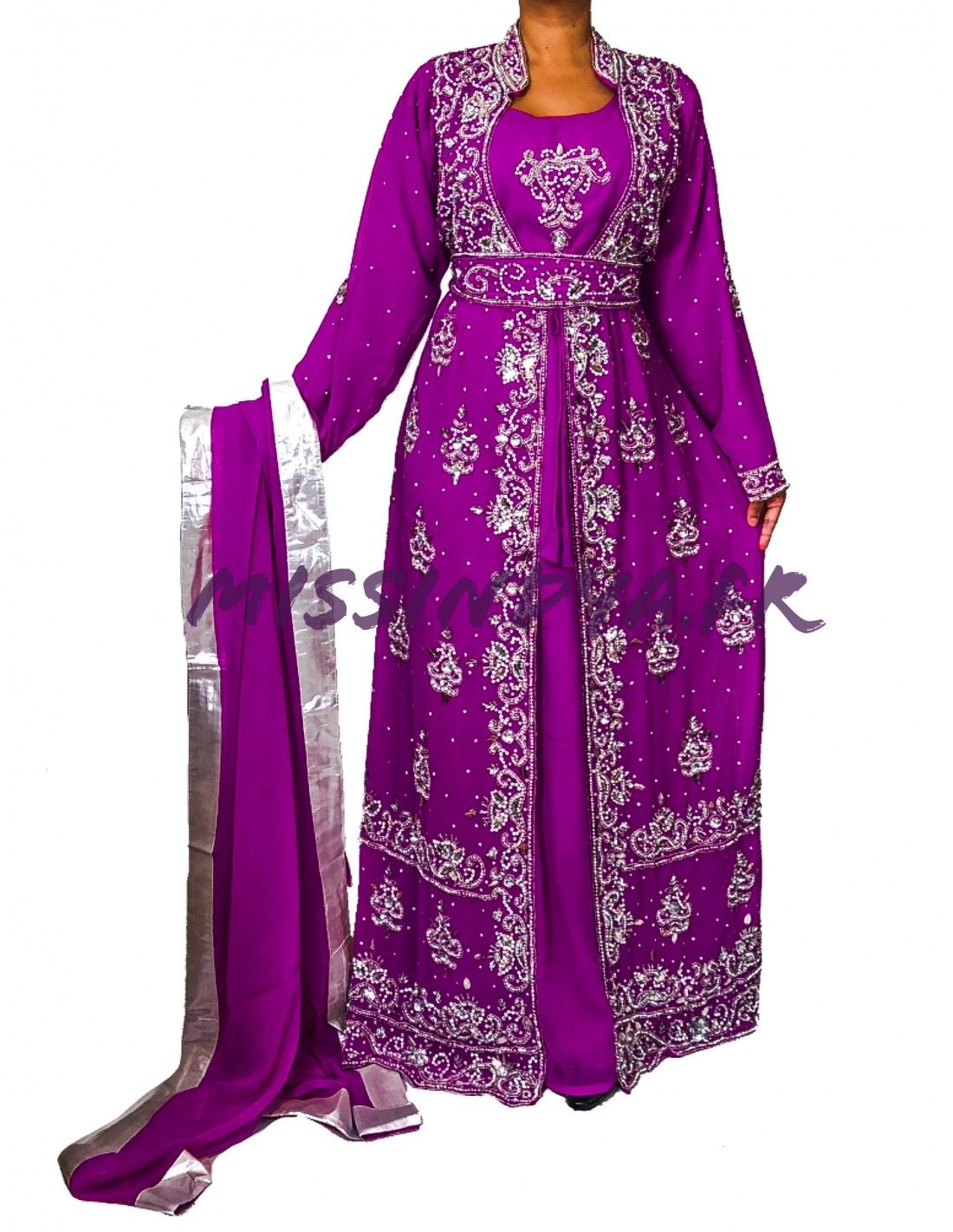 Tenue oriental style dubai prune et argente