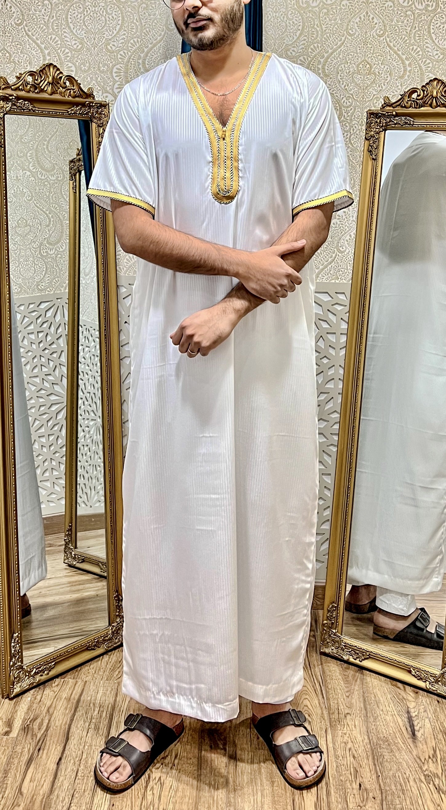 Qamis blanc à col saoudien - tenue traditionnelle pour homme musulman  Taille qamis hommes 60 Couleur blanc